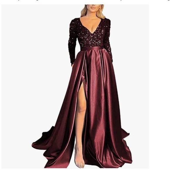 Sparkly V-neck A-line Long Sleeves Ball Gown Prom Dresses With Beads